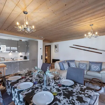 Cosy, Proche Des Pistes A Courchevel, 7 Pers, Parking, Terrasse Et Wifi - Fr-1-563-25 아파트 *