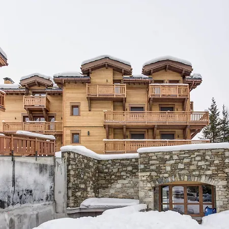 Familial à Avec Terrasse Et Parking Couvert - Fr-1-563-25 * Courchevel